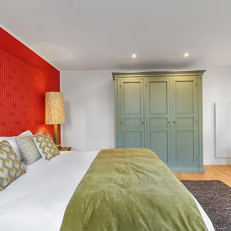 Scarlett Apartment Paris